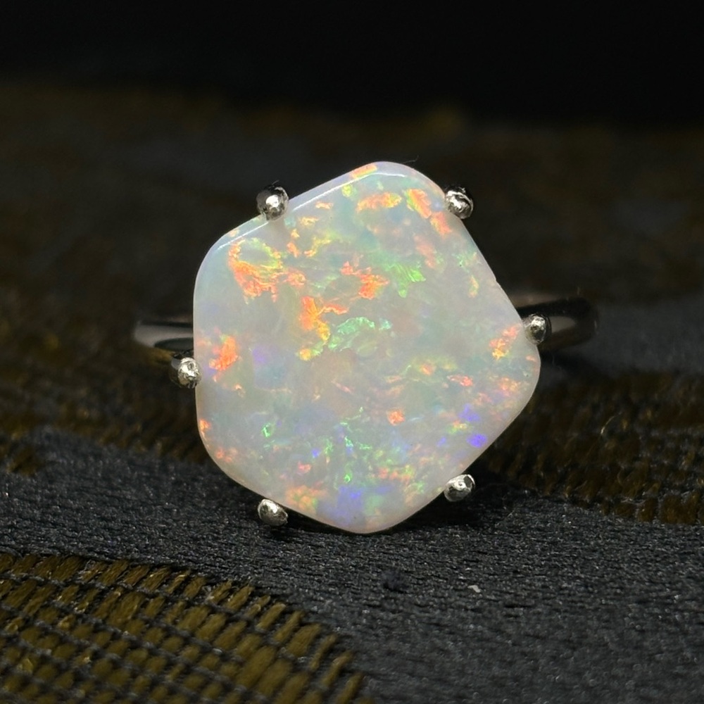 6-Prong Freeform Cut Design Opal Ring With Bright Flower Colors
